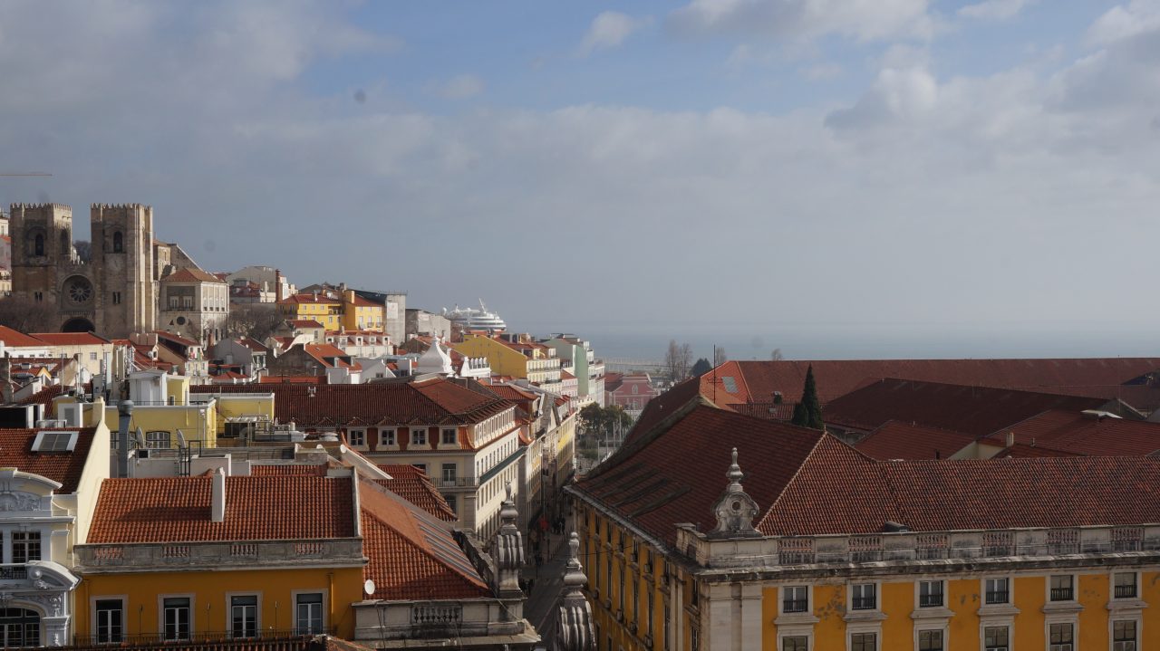 View from Praça do Comércio, Lisabona